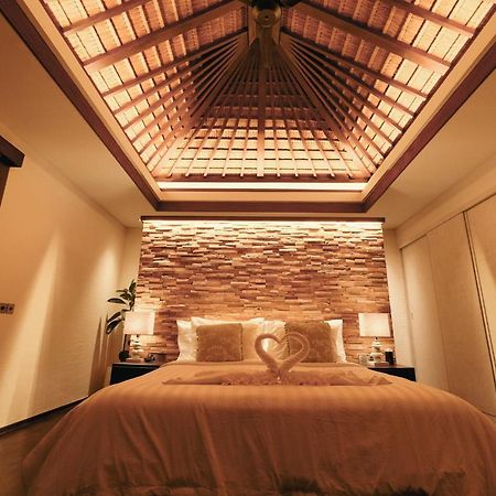 Sunset Palms Beach Villa Jimbaran  Exterior photo